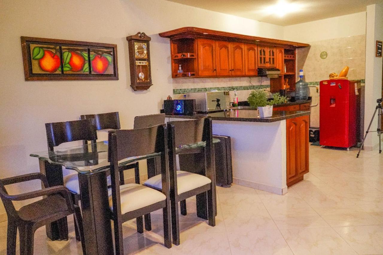 Casa Pastora Coworking Bed & Breakfast Guatape Exterior photo